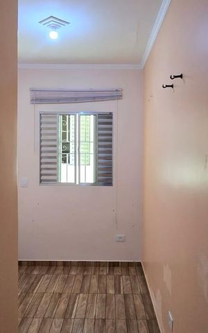Casa à venda com 135m², 4 quartos e 2 vagas Casa à venda com 135m², 4 quartos e 2 vagasCasa 02/ Quarto 02