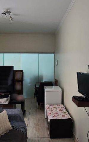 Casa à venda com 135m², 4 quartos e 2 vagas Casa à venda com 135m², 4 quartos e 2 vagasCasa 01/ Sala