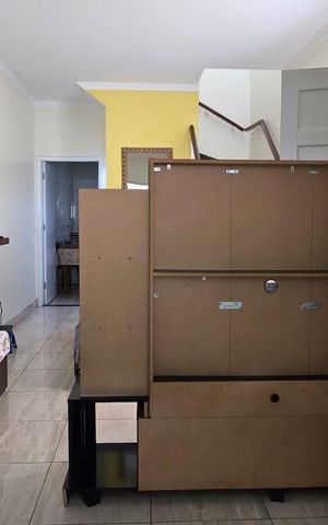 Casa à venda com 135m², 4 quartos e 2 vagas Casa à venda com 135m², 4 quartos e 2 vagasCasa 01/ Sala