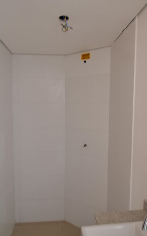 Apartamento à venda com 75m², 2 quartos e 1 vagaBanheiro Suíte