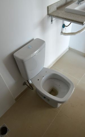 Apartamento à venda com 64m², 2 quartos e 1 vagaBanheiro Social