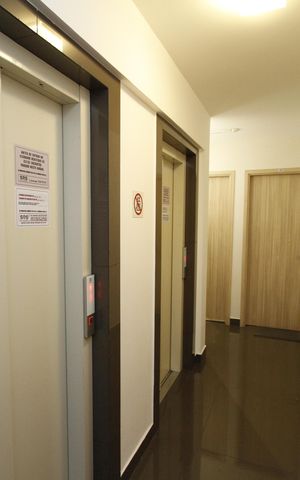 Apartamento à venda com 270m², 4 quartos e 3 vagaselevador