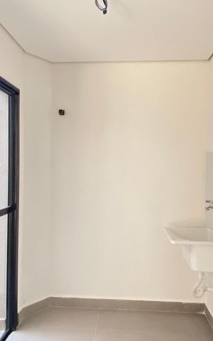 Casa de condomínio à venda com 70m², 2 quartos e 2 vagas Casa de condomínio à venda com 70m², 2 quartos e 2 vagasSala - Cozinha