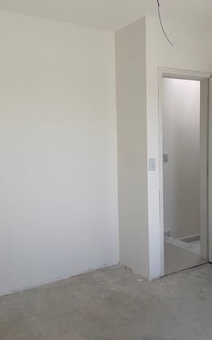 Casa de condomínio à venda com 70m², 2 quartos e 2 vagas Casa de condomínio à venda com 70m², 2 quartos e 2 vagasSuíte 1