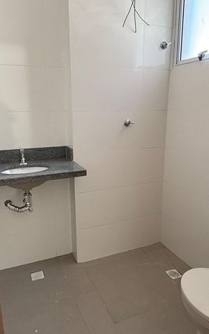 Apartamento para alugar com 38m², 1 quarto e sem vaga Apartamento para alugar com 38m², 1 quarto e sem vagaBanheiro