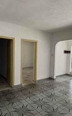 Casa para alugar com 260m², 3 quartos e 3 vagas Casa para alugar com 260m², 3 quartos e 3 vagasSala