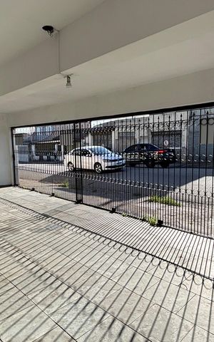 Casa para alugar com 260m², 3 quartos e 3 vagas Casa para alugar com 260m², 3 quartos e 3 vagasGaragem