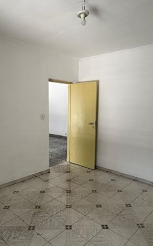 Casa para alugar com 260m², 3 quartos e 3 vagas Casa para alugar com 260m², 3 quartos e 3 vagasQuarto 1