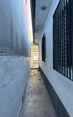Casa para alugar com 260m², 3 quartos e 3 vagas Casa para alugar com 260m², 3 quartos e 3 vagasCorredor