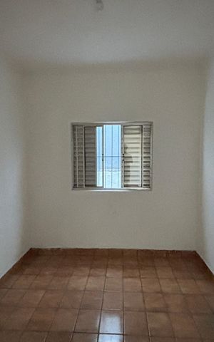 Casa para alugar com 260m², 3 quartos e 3 vagas Casa para alugar com 260m², 3 quartos e 3 vagasQuarto 3