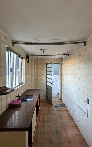 Casa para alugar com 260m², 3 quartos e 3 vagas Casa para alugar com 260m², 3 quartos e 3 vagasCozinha