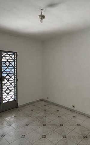 Casa para alugar com 260m², 3 quartos e 3 vagas Casa para alugar com 260m², 3 quartos e 3 vagasQuarto 1