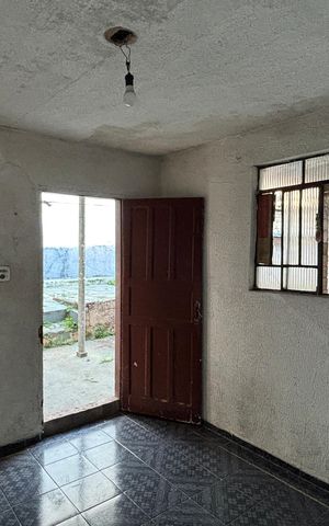 Casa para alugar com 260m², 3 quartos e 3 vagas Casa para alugar com 260m², 3 quartos e 3 vagasQuintal - Quarto de Apoio
