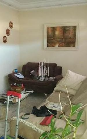 Casa à venda com 198m², 2 quartos e 1 vaga