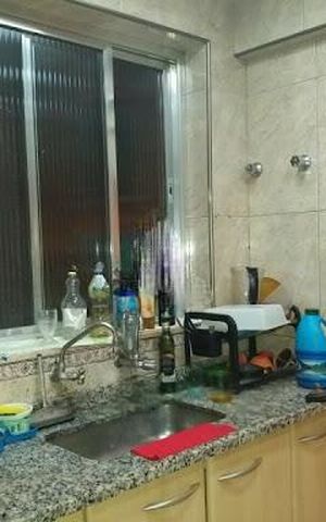 Casa à venda com 198m², 2 quartos e 1 vaga