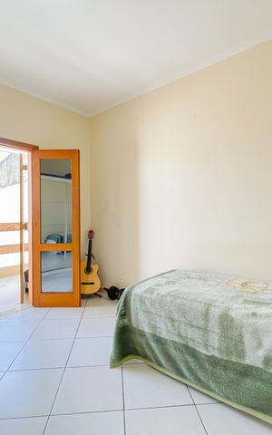 Casa à venda com 135m², 5 quartos e 10 vagas Casa à venda com 135m², 5 quartos e 10 vagasSuíte 3