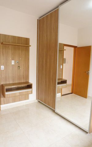 Casa à venda com 290m², 4 quartos e 4 vagas