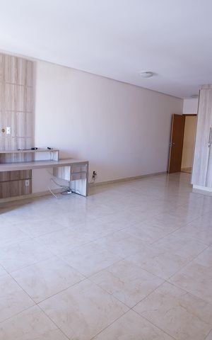 Casa à venda com 290m², 4 quartos e 4 vagas