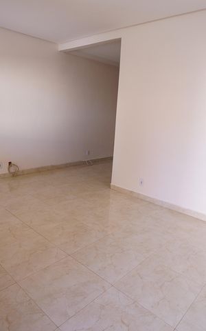 Casa à venda com 290m², 4 quartos e 4 vagas