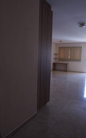 Casa à venda com 290m², 4 quartos e 4 vagas