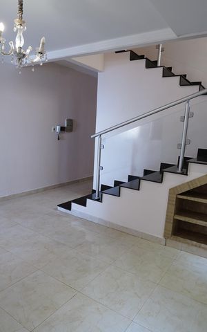 Casa à venda com 290m², 4 quartos e 4 vagas