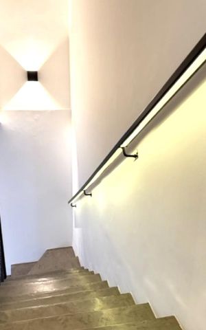 Casa à venda com 155m², 2 quartos e 2 vagas Casa à venda com 155m², 2 quartos e 2 vagasSala