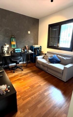 Casa à venda com 155m², 2 quartos e 2 vagas Casa à venda com 155m², 2 quartos e 2 vagasQuarto