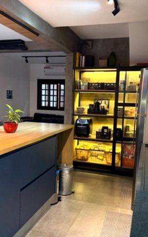 Casa à venda com 155m², 2 quartos e 2 vagas Casa à venda com 155m², 2 quartos e 2 vagasCozinha