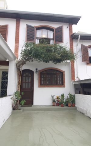 Casa de condomínio à venda com 75m², 2 quartos e 2 vagasFachada