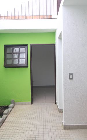 Casa de condomínio à venda com 75m², 2 quartos e 2 vagasFundos da casa