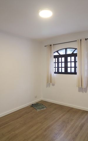Casa de condomínio à venda com 75m², 2 quartos e 2 vagasSala