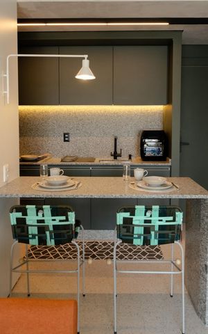 Studio para alugar com 33m², 1 quarto e 1 vaga Studio para alugar com 33m², 1 quarto e 1 vagaCozinha