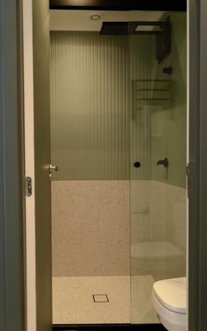 Studio para alugar com 33m², 1 quarto e 1 vaga Studio para alugar com 33m², 1 quarto e 1 vagaBanheiro