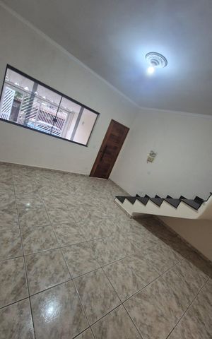 Casa à venda com 131m², 2 quartos e 2 vagas