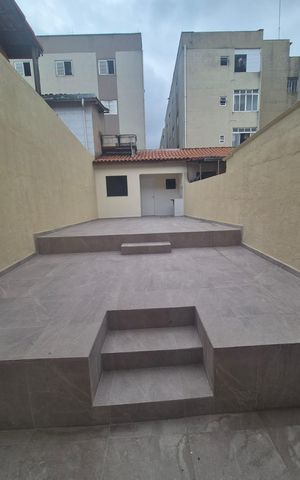 Casa à venda com 131m², 2 quartos e 2 vagas