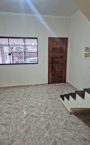 Casa à venda com 131m², 2 quartos e 2 vagas