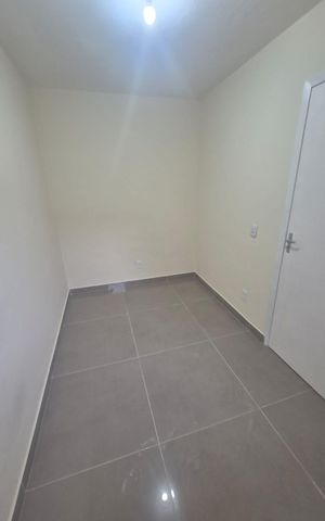 Casa à venda com 131m², 2 quartos e 2 vagas