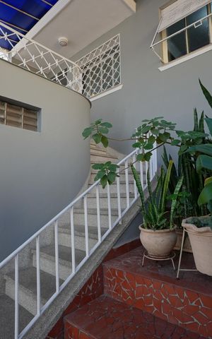 Casa para alugar com 120m², 2 quartos e 2 vagasEntrada