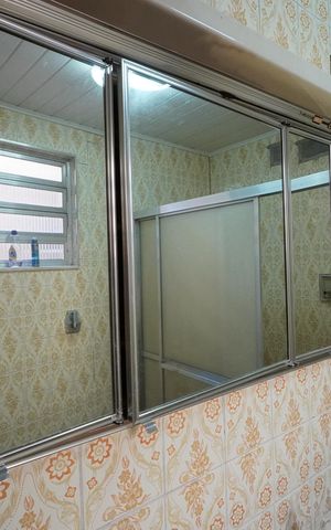 Casa para alugar com 120m², 2 quartos e 2 vagasBanheiro
