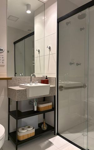 Studio à venda com 32m², 1 quarto e sem vaga Studio à venda com 32m², 1 quarto e sem vagaBanheiro