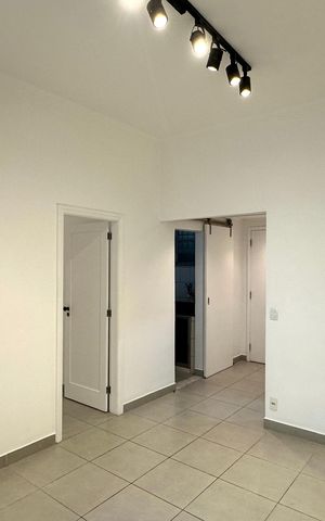 Apartamento à venda com 188m², 4 quartos e 2 vagas Apartamento à venda com 188m², 4 quartos e 2 vagasSala