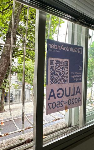 Apartamento à venda com 188m², 4 quartos e 2 vagas Apartamento à venda com 188m², 4 quartos e 2 vagasPlaca