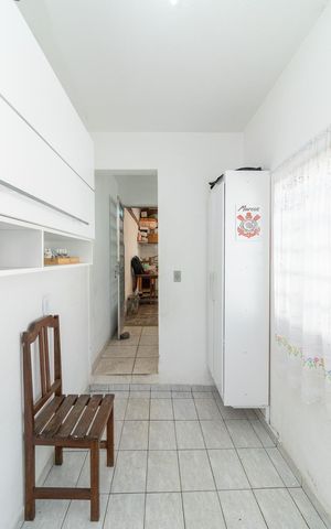 Casa à venda com 125m², 5 quartos e 1 vaga Casa à venda com 125m², 5 quartos e 1 vagaÁrea