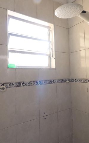 Casa à venda com 280m², 3 quartos e 3 vagasBanheiro da Suíte 1