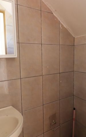 Casa à venda com 280m², 3 quartos e 3 vagasBanheiro de serviço
