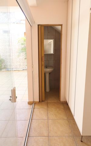 Casa à venda com 280m², 3 quartos e 3 vagasÁrea de Serviço