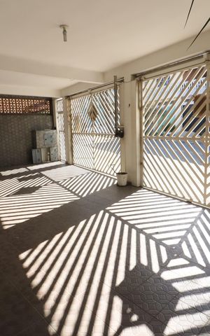 Casa à venda com 280m², 3 quartos e 3 vagasGaragem