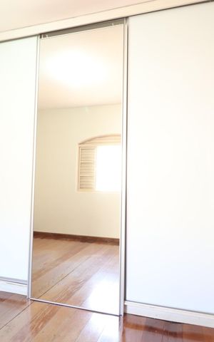 Casa para alugar com 330m², 4 quartos e 2 vagasQuarto 3 - Suíte
