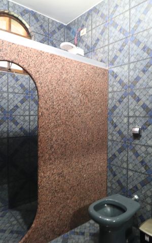 Casa para alugar com 330m², 4 quartos e 2 vagasBanheiro do Quarto 1