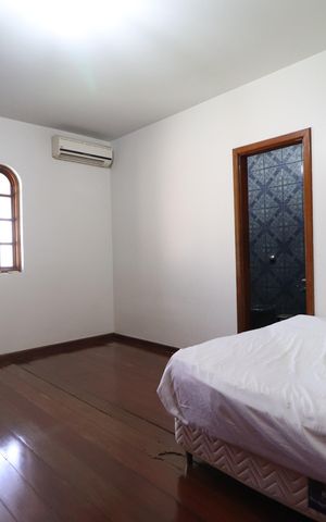 Casa para alugar com 330m², 4 quartos e 2 vagasQuarto 1 - Suíte